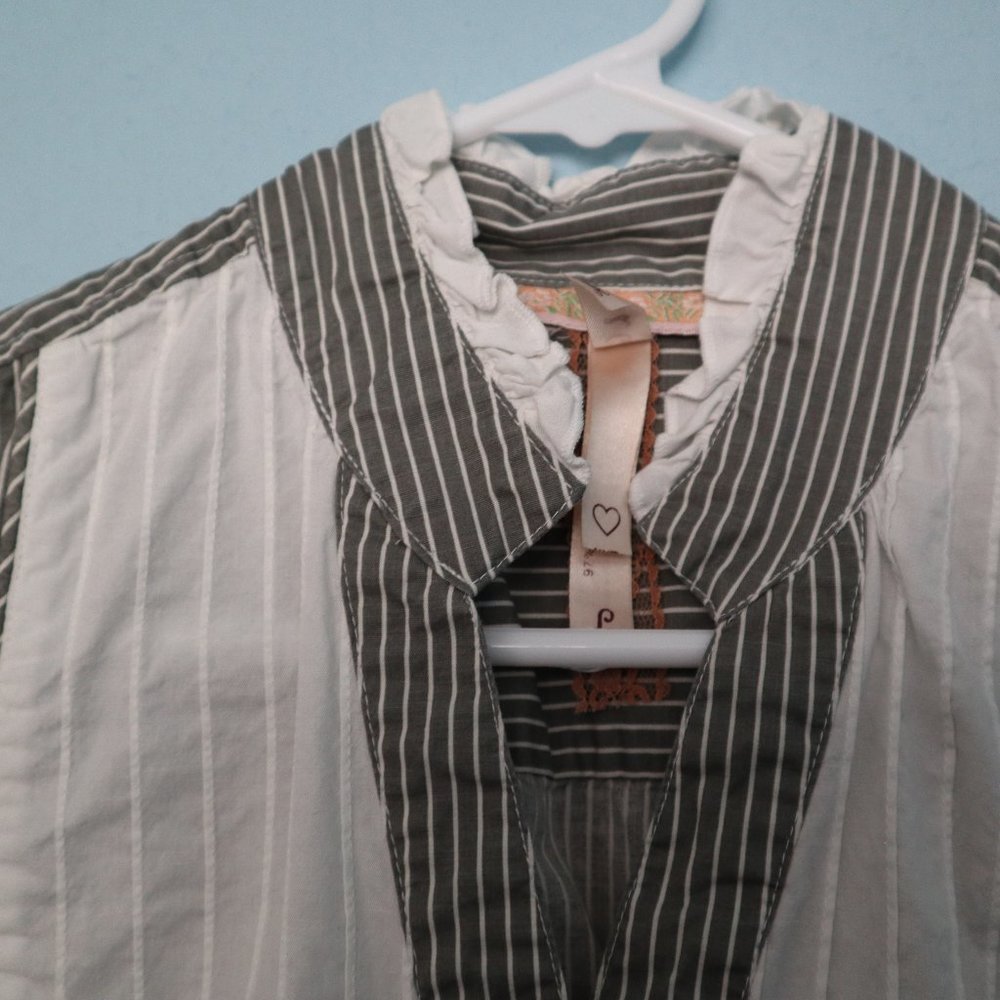 Andrew & Co. Blouse - Picture 4 of 8